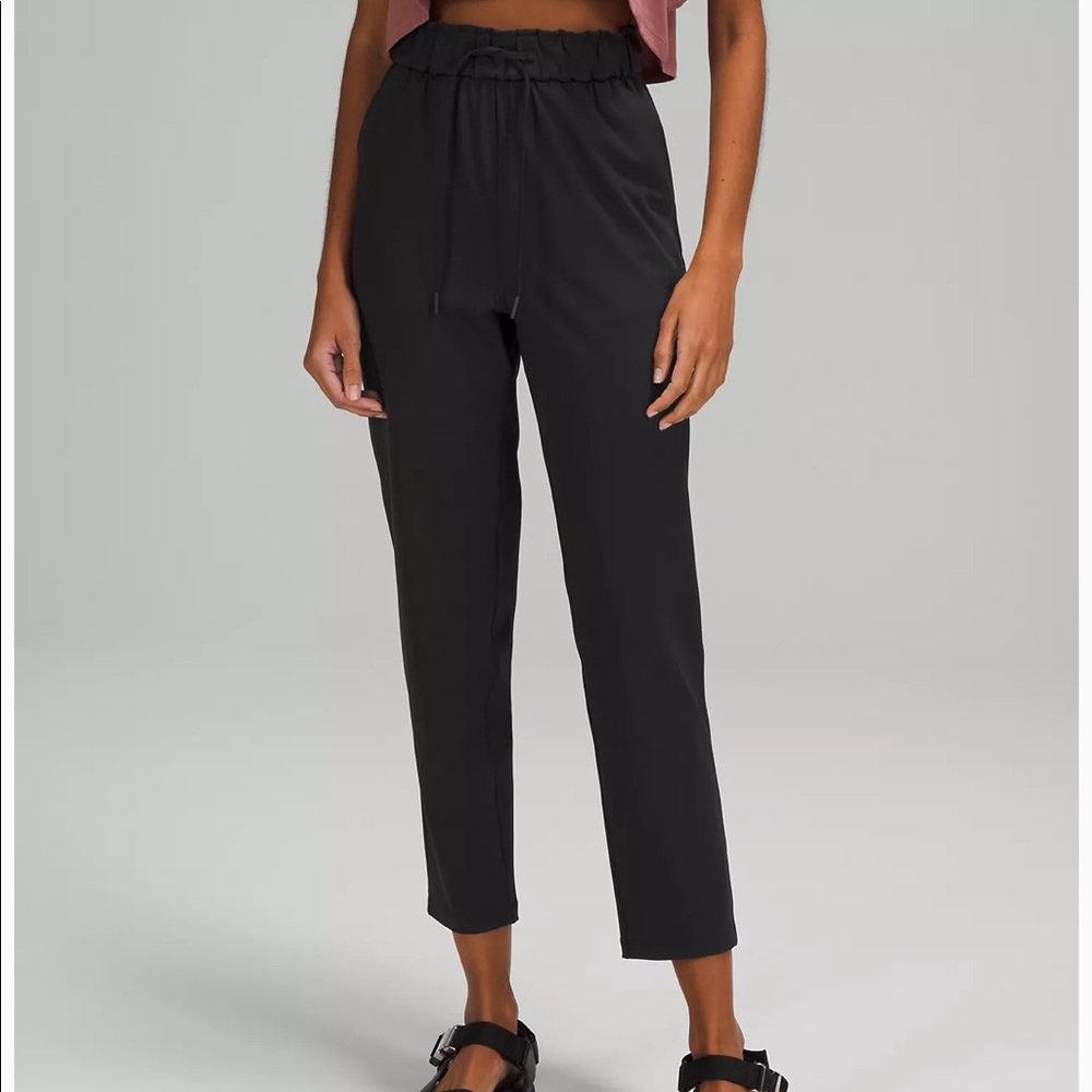 Lululemon High Rise Stretch Pants 7/8 Length